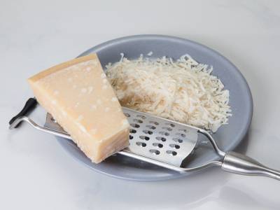 Cómo conservar el queso parmesano rallado en perfecto estado: 5 trucos sencillos y que funcionan