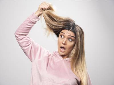 Estos 12 alimentos son esenciales para fortalecer el cabello y combatir su caída