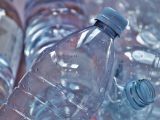 Por qué deberías tirar tu botella de agua de plástico cuando te la acabes