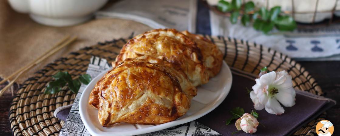 Empanadas de hojaldre, manzana y crema pastelera de avellana