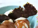 Receta Helado de mascarpone con salsa de toffee y praliné de pistachos y cacao