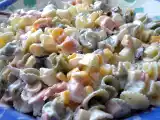 Receta Ensalada de pasta con salsa de yogur. paso a paso