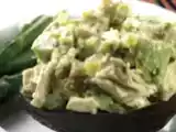 Receta Aguacates rellenos con ensalada de pollo