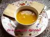Receta Crema de lentejas rojas, verduritas y salchicha alemana