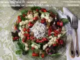 Receta Ensalada templada de bacalao y gulas con vinagreta de fresas y kiwi