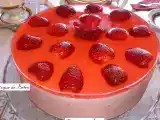 Receta tarta de mousse de fresas cholocate blanco y praline de avellanas