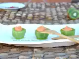 Receta Kiwis rellenos de queso al pimentón