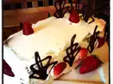 Receta Tarta de fresas con nata y detalles de chocolate