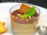 Receta Crema fría de caramelo y galletas con salsa de chocolate y nueces