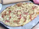 Receta Pizza carbonara con bacon y cebolla
