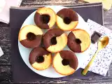 Receta Bizcochitos bicolor de vainilla y chocolate (con corazón de chocolate)