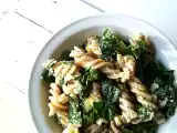 Receta Ensalada de pasta con alcachofas y espinacas