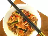 Receta Wok de noodles de udón con ternera y verduras