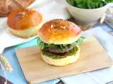 Receta Hamburguesa italiana con pesto, tomates secos y mozzarella