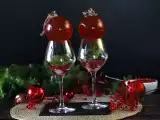 Receta Cóctel festivo, spritz servido en una bola de navidad