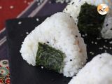 Onigiri de atún, el pequeño sándwich de arroz japonés - おにぎり