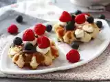 Receta Gofres de fruta, chocolate y nata montada
