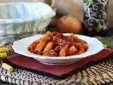 Receta Pasta con salchicha fresca y salsa de tomate