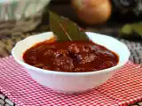 Receta Salsa de tomate y salchicha fresca: sabrosa y fácil de preparar