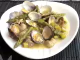Receta Espárragos verdes con almejas
