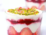 Receta Tiramisú de fresas con pistachos