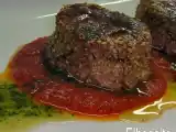 Receta Medallones de atún con sésamo sobre coulís frio de tomate, salsa de soja y aceite