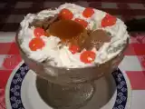 Receta Pijama: flan casero, helado, nata montada y frutas en almíbar