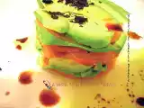 Receta Milhojas de aguacate, tomate y polvo de aceituna negra