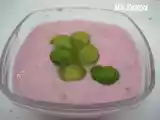 Receta Crema de yogur y moras con bolitas de kiwi