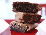 Receta Choco-extra brownies con coulis de fresas