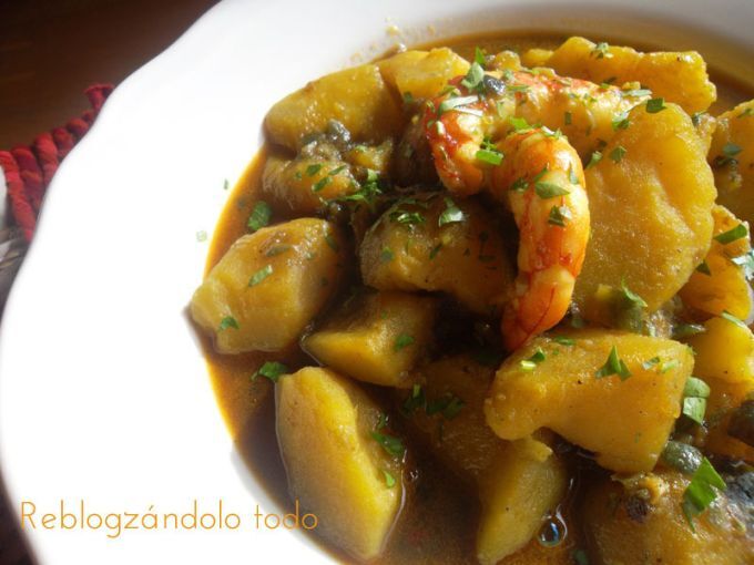 Cazuela de patatas con gambones