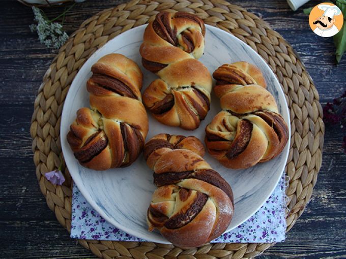 Brioches trenzados de nutella