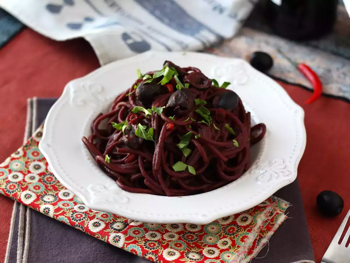 Receta Espaguetis al vino tinto. la verdadera receta italiana del spaghetti al fuoco di bacco