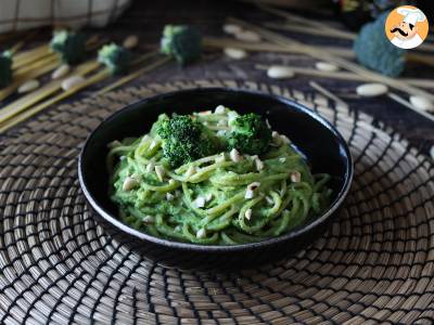 Receta Pasta cremosa con brócoli y almendras: un plato fácil de preparar y sabroso