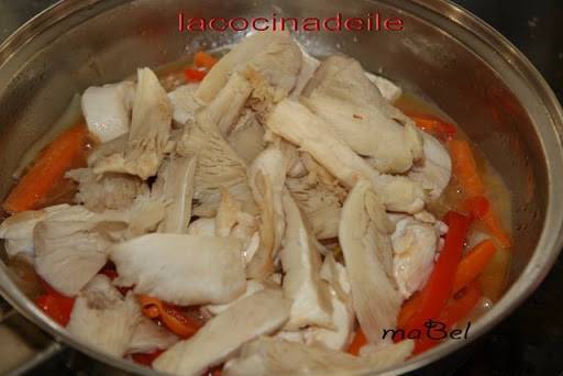 Pollo con brotes de soja - Receta Petitchef