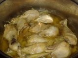 Paso 3 - Muslos de pollo en su jugo con cebolla