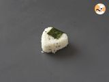 Paso 10 - Onigiri de atún, el pequeño sándwich de arroz japonés - おにぎり