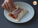 Paso 4 - Qué hacer con tortillas de trigo: Unos rollitos con sabor a pizza ideales para compartir