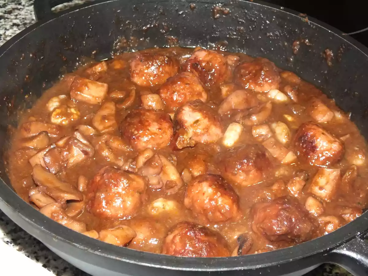 Albóndigas con Sepia y Gambas - foto 9