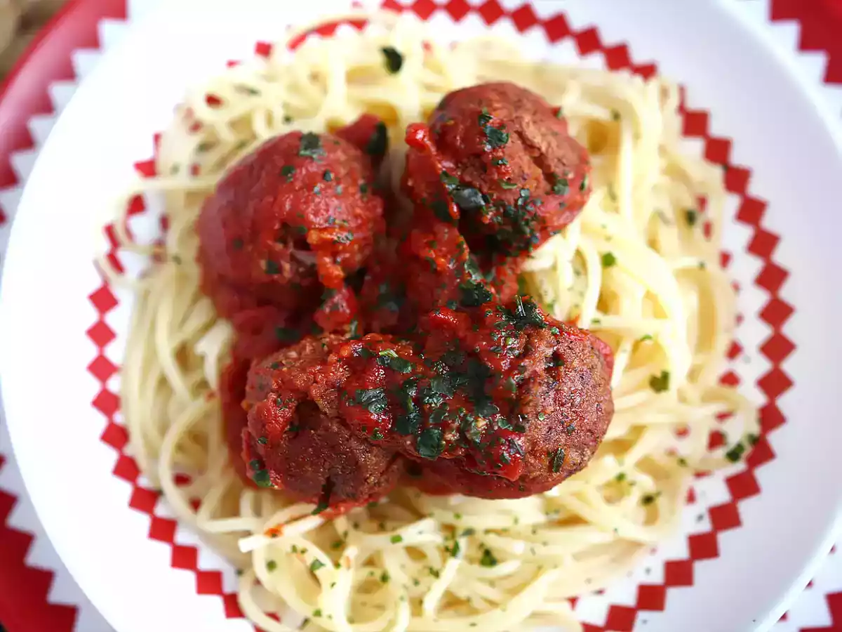 Albóndigas de seitán con tomate - foto 4