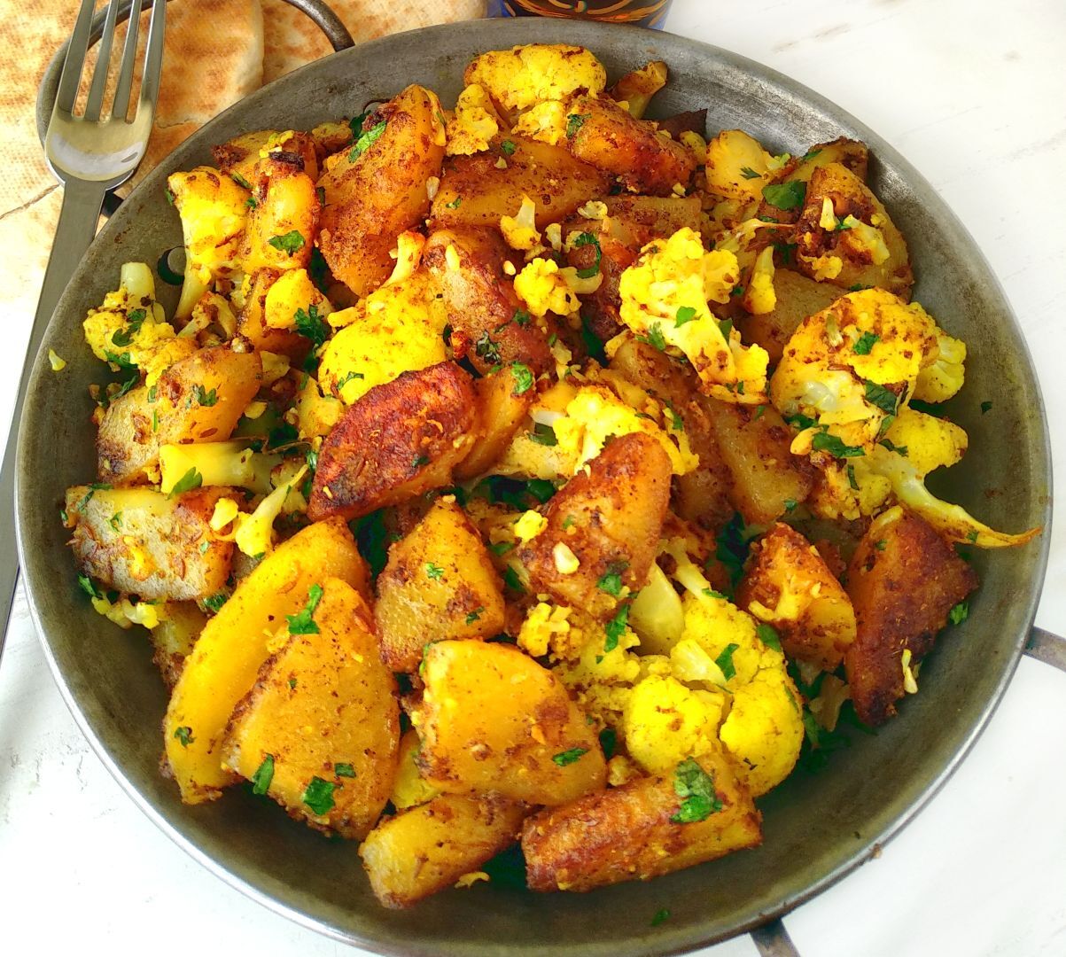 Aloo gobi (curry de patatas y coliflor) - Receta Petitchef