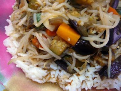 Arroz con vegetales salteados en especias wok - Receta Petitchef