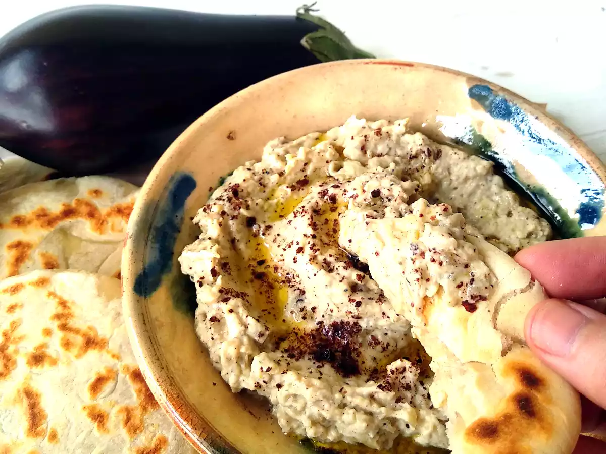 Baba Ganoush, puré de berenjenas {Con un toque ahumado} - foto 2
