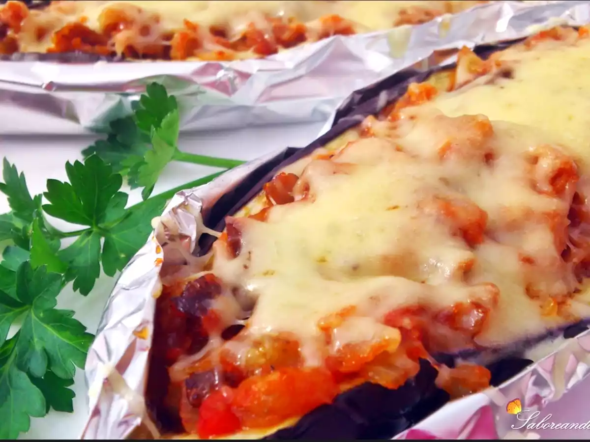 Berenjenas rellenas con setas y atún