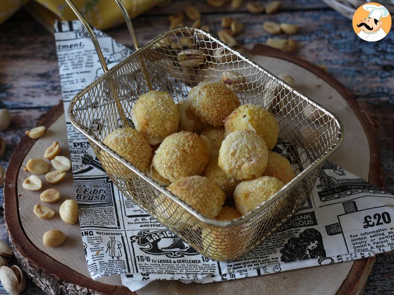 Bolitas de mozzarella empanadas en freidora de aire