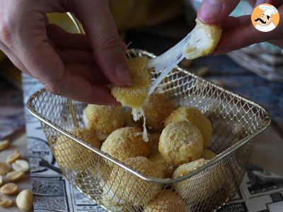 Bolitas de mozzarella empanadas en freidora de aire - foto 2