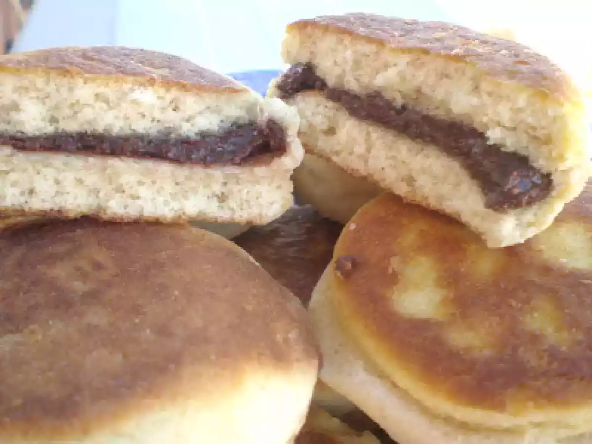 Bollitos rellenos de nutella casera sin azúcar, sin horno