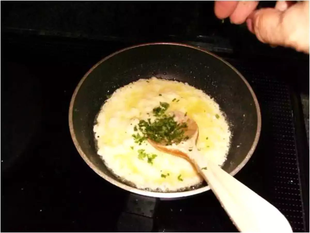 BRANDADA DE BACALAO CON CROCANTE DE PAN Y ACEITE DE OLIVAS NEGRAS - foto 6