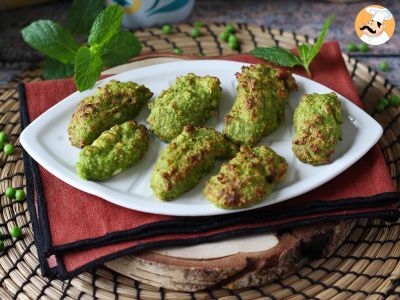 Buñuelos de guisantes, queso feta y menta en freidora de aire