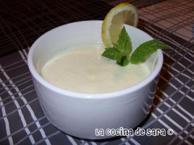 Burritos mixtos con salsa de yogur al curry - Receta Petitchef
